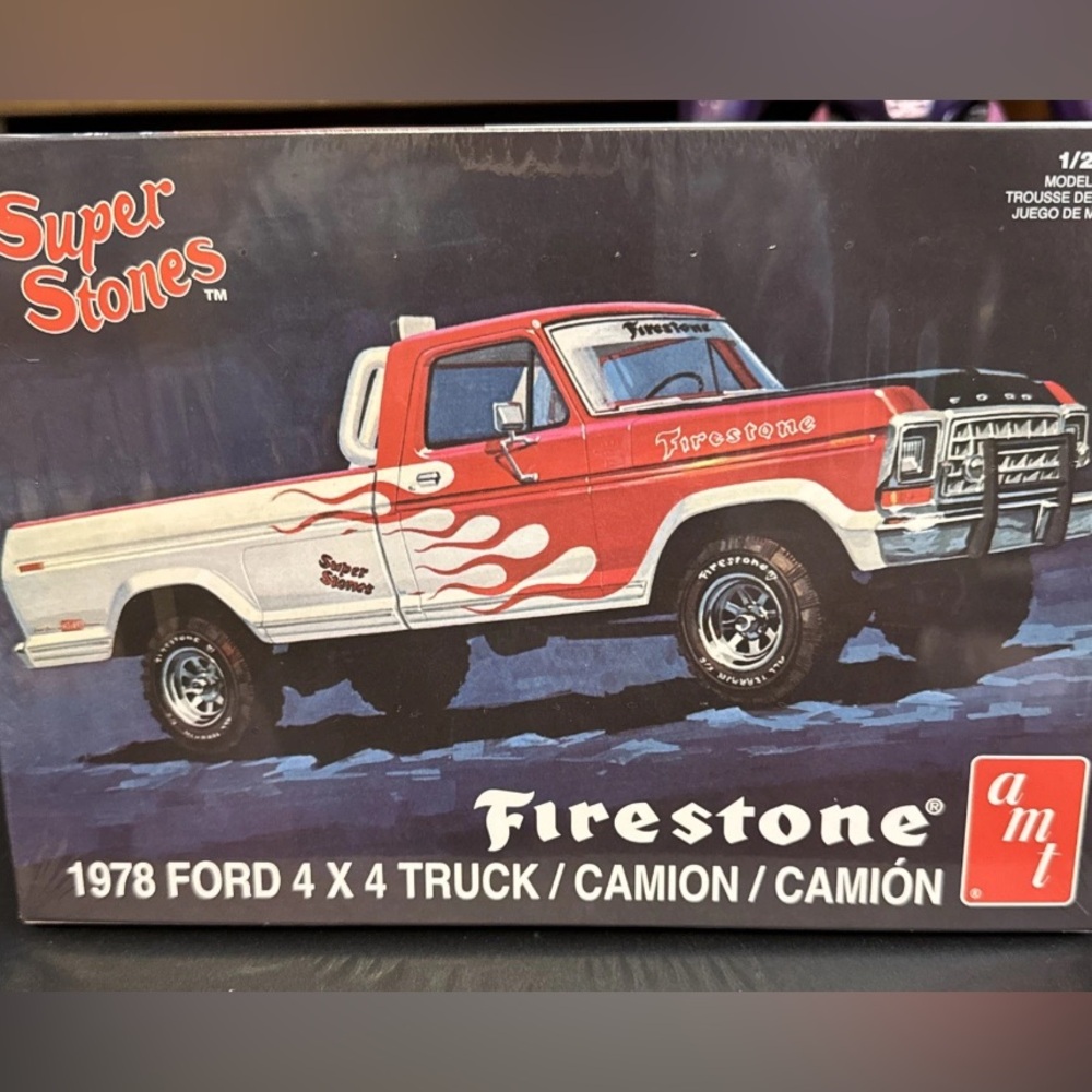AMT Firestone 1978 Ford 4x4 Truck Model